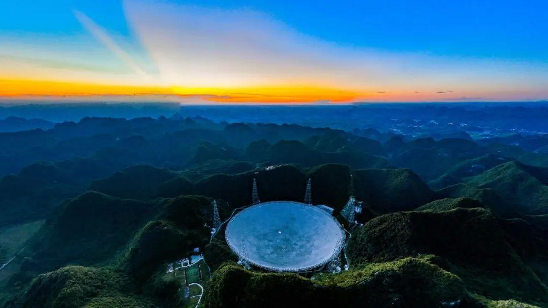 2025新澳门天天六开彩,探索未来的幸运之门，2025新澳门天天六开彩